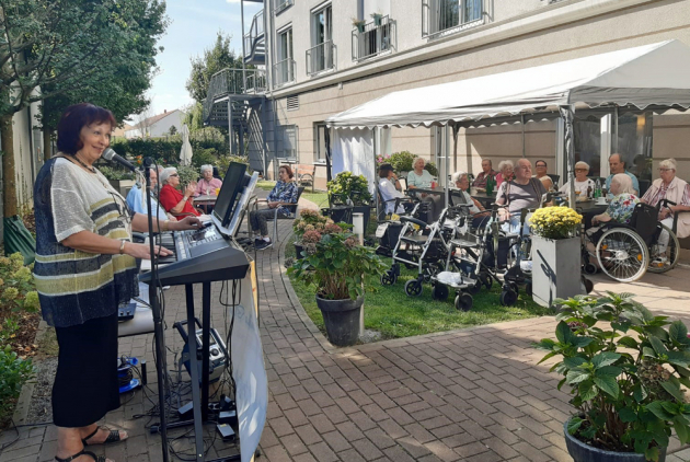 Krefeld Gartenkonzert Blümel